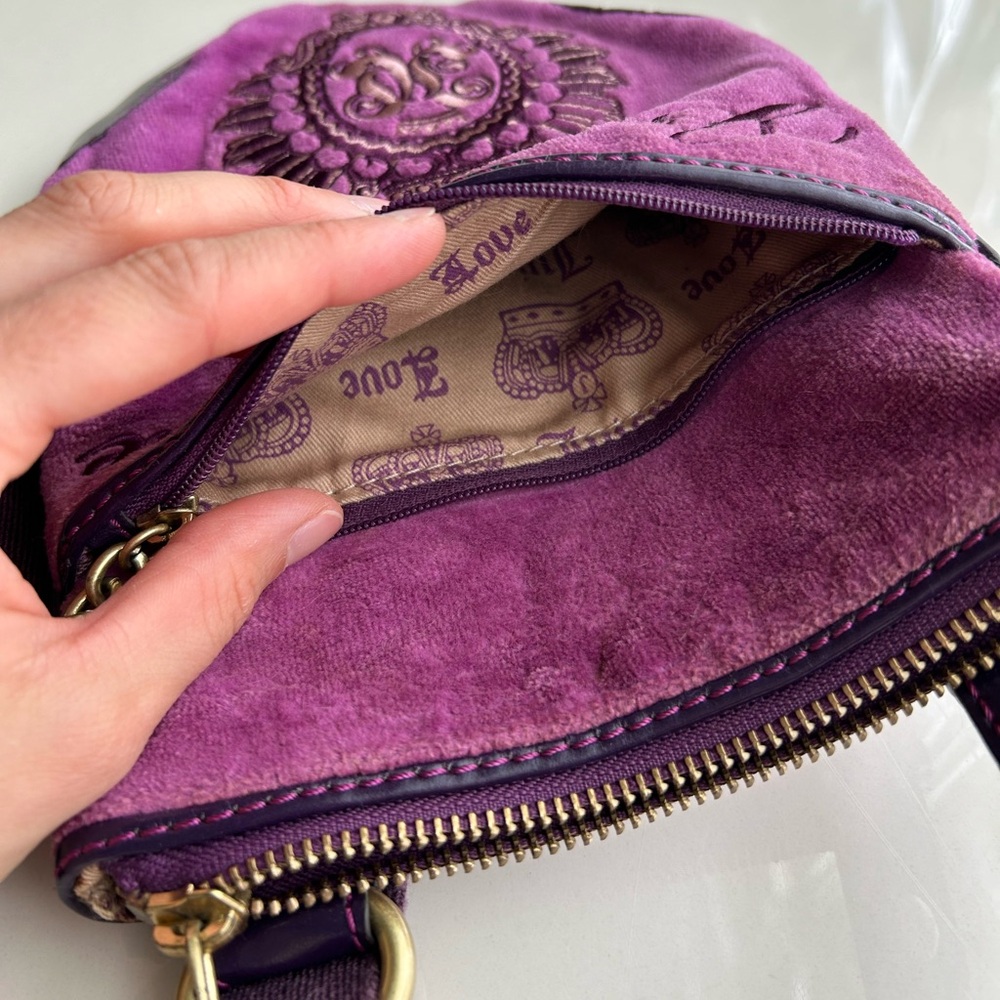 Vintage Juicy Couture Purple Velour Crossbody Bag Purse w/ Zipper Pockets Y2K - Picture 6 of 8